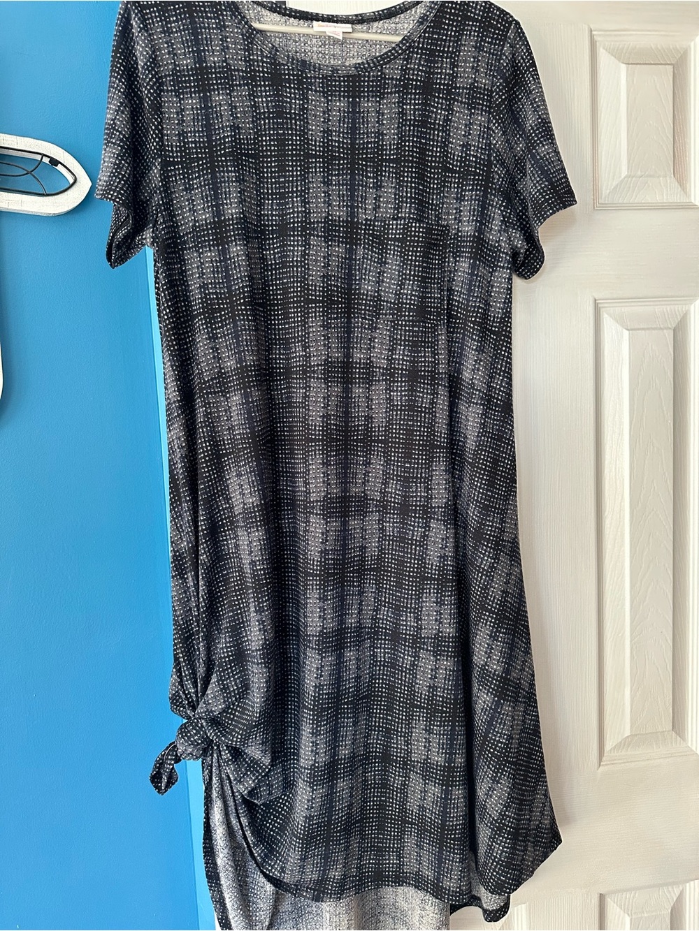 LuLaRoe Black and Gray Short Sleeve Midi Dress with Side Knot